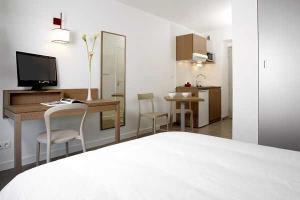 Residence Appart City Кимпер Екстериор снимка